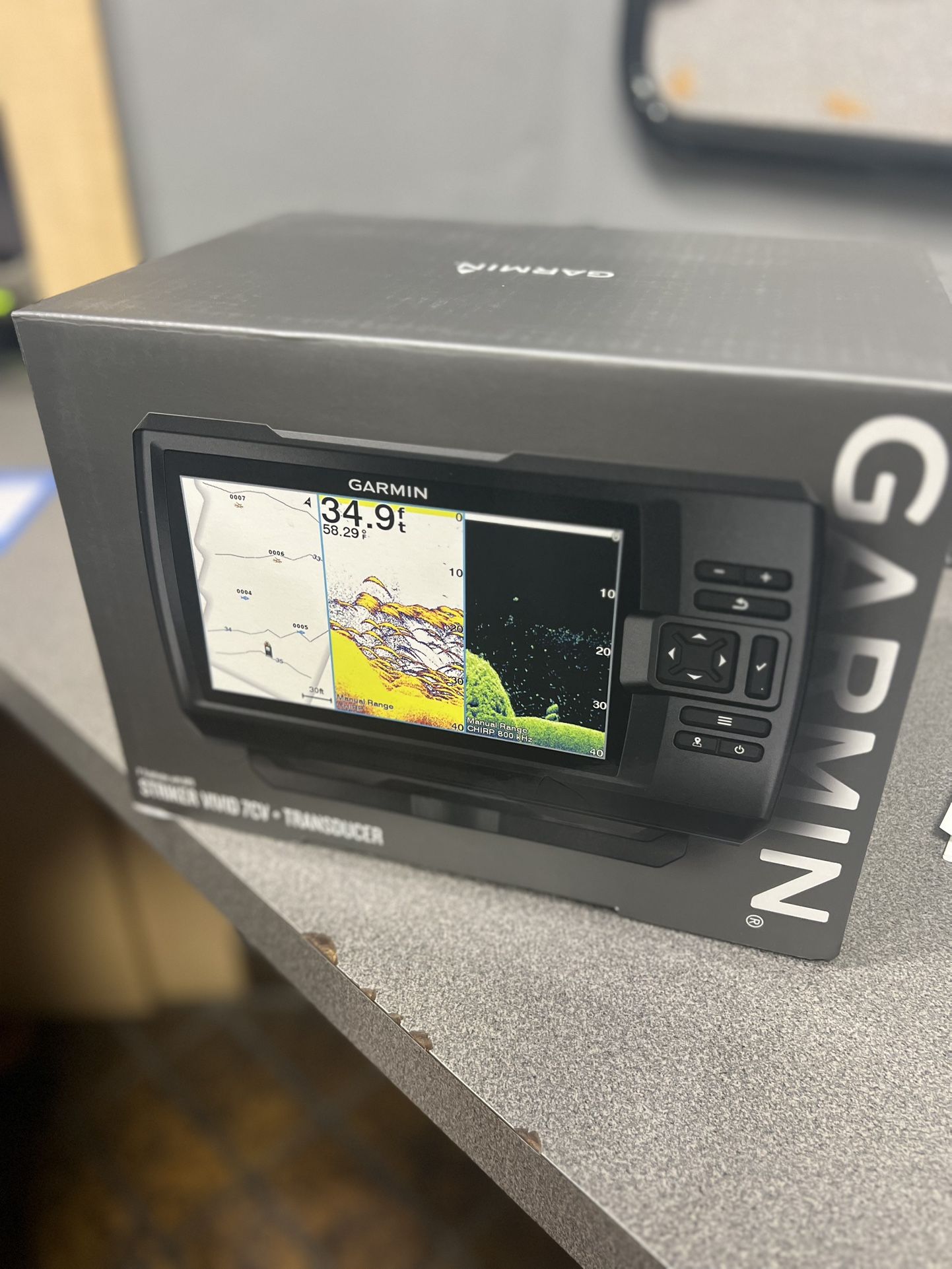 **Garmin Striker Vivid 7CV Fish Finder**