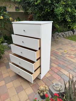 White 5-Drawer Tall Dresser