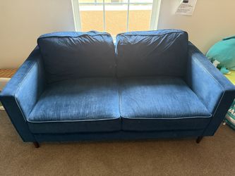 Crushed Velvet Loveseat