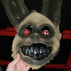 🩷 Halloween Mask Still Available