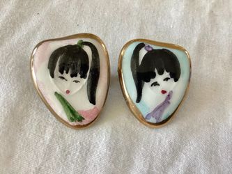 2 Vtg. MCM Italian Ceramic Porcelain Hand-Painted Pins / Brooches Girls w/ Black Ponytails