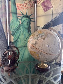 Vintage Berkeley /Globemaster World Globe – Genuine Hardwood – Made in USA 🌎
