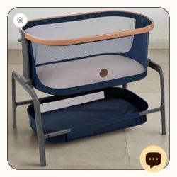 Iora Maxi-Cosi bassinet in Navy