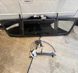 Nissan Titan window PRICE IS FIRM!!!