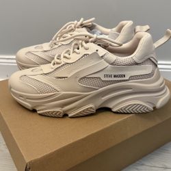 Women Casual Sneakers. New. 10M. Color Bone