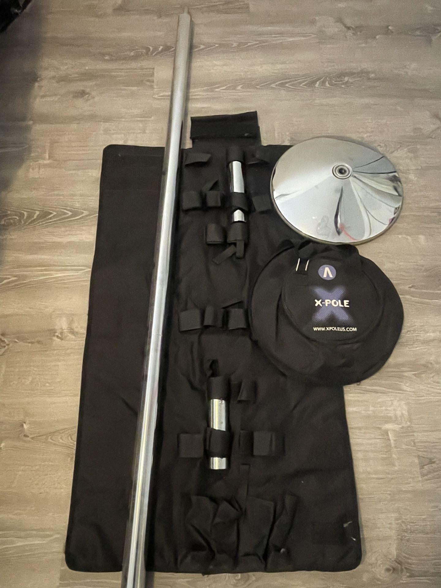 Stripper Pole-Excellent Condition NEGOTIABLE