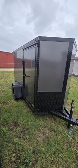 4x8 Enclosed Trailer