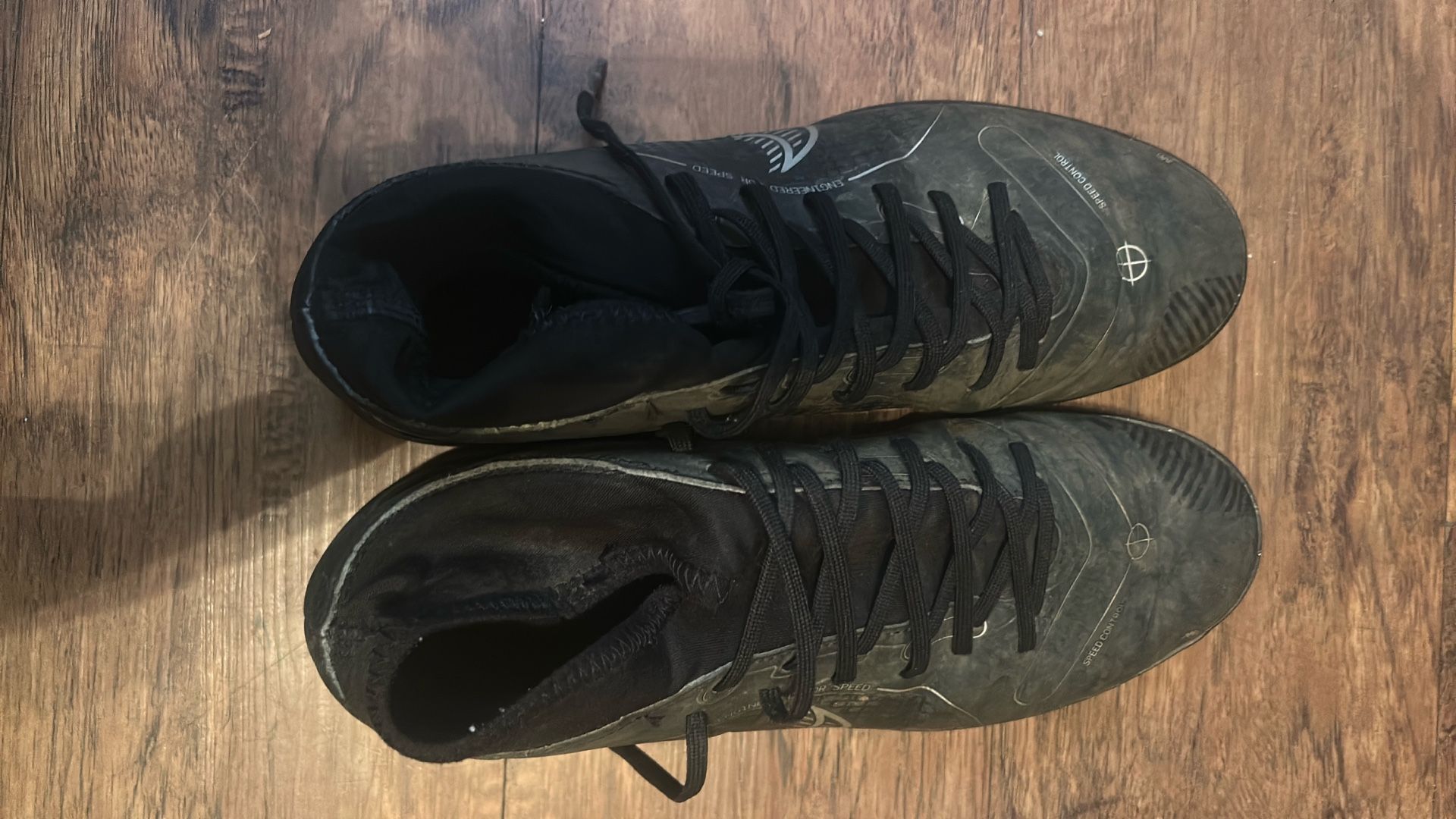 Nike Soccer Cleats Size 9