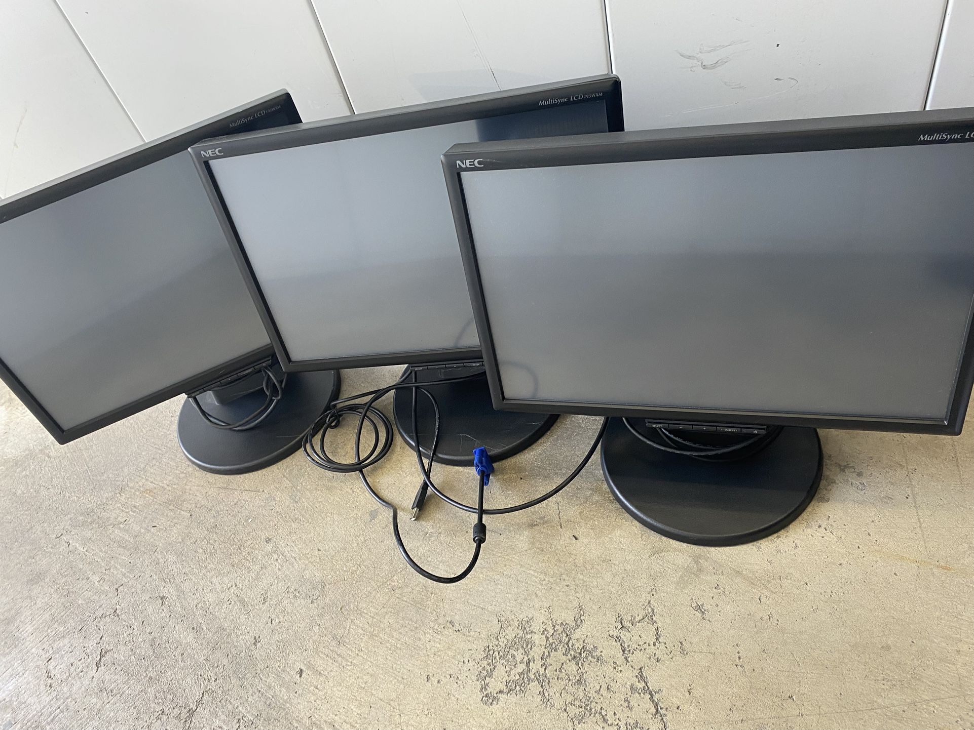 NEC Monitors Touchscreen 19”