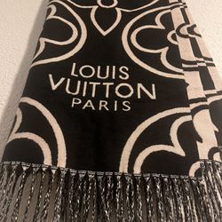 Large Louis Vuitton Scarf
