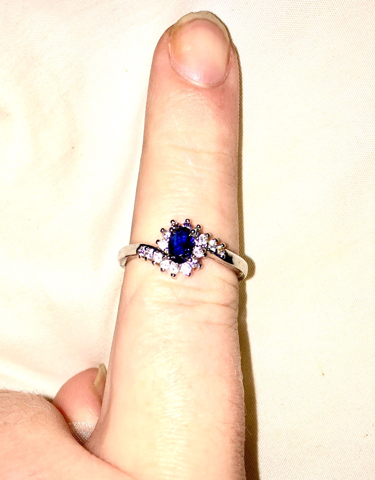 Ladie 18k White Gold Round Blue Sapphire 1/4 Ct Hoop Earrings With Matching Ring