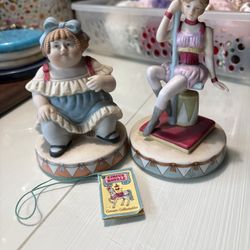 Collectible Porcelain Circus Royal Figures (2)