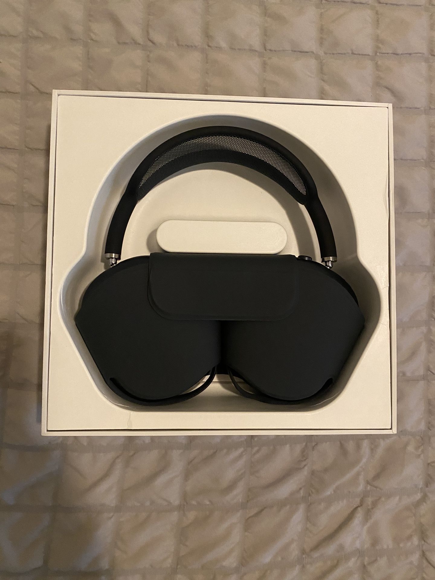 AirPod maxes second generation