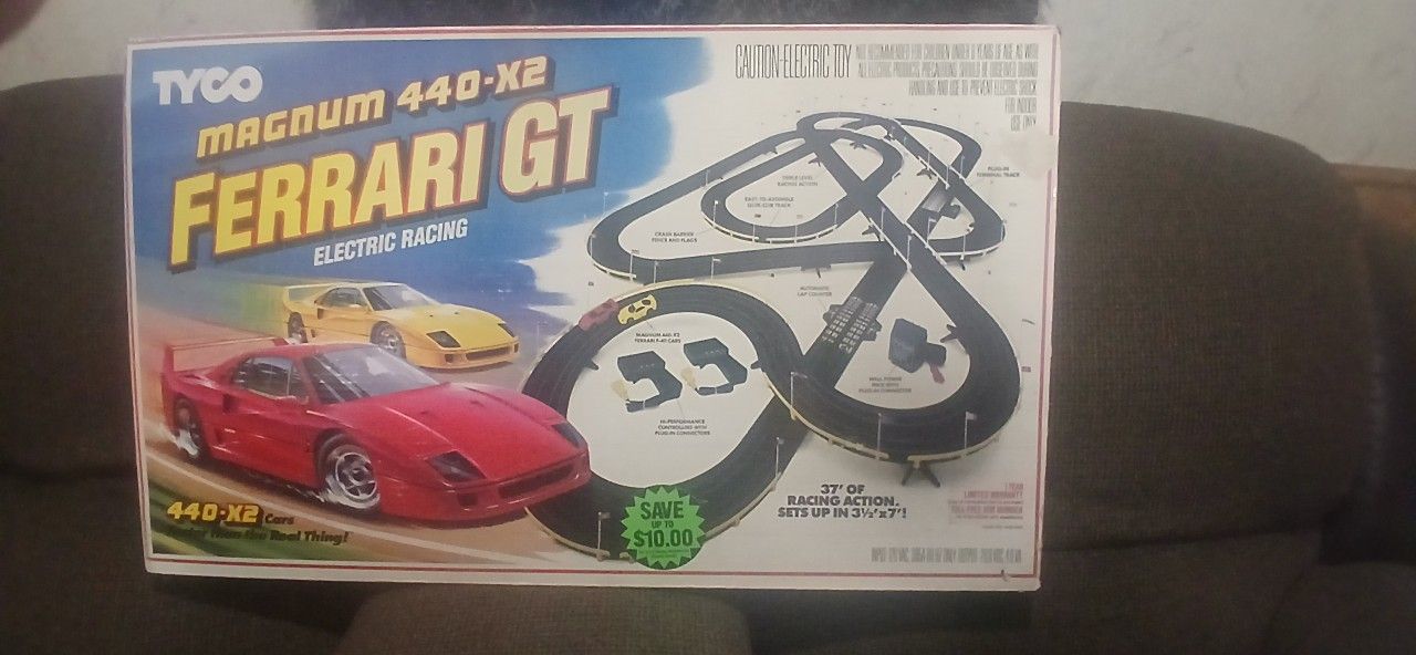 Slot Car Track Toy (COLLECTIBLE)