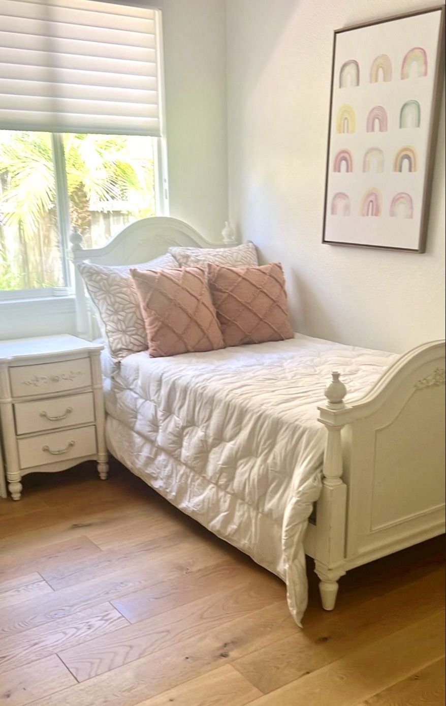 Girls 6 piece bedroom set