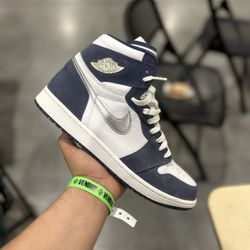 Jordan 1 Midnight Navy Sz 11 