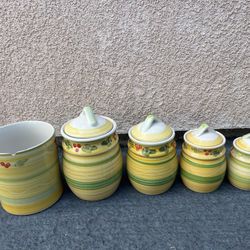 COUNTRY BERRY CERAMICS