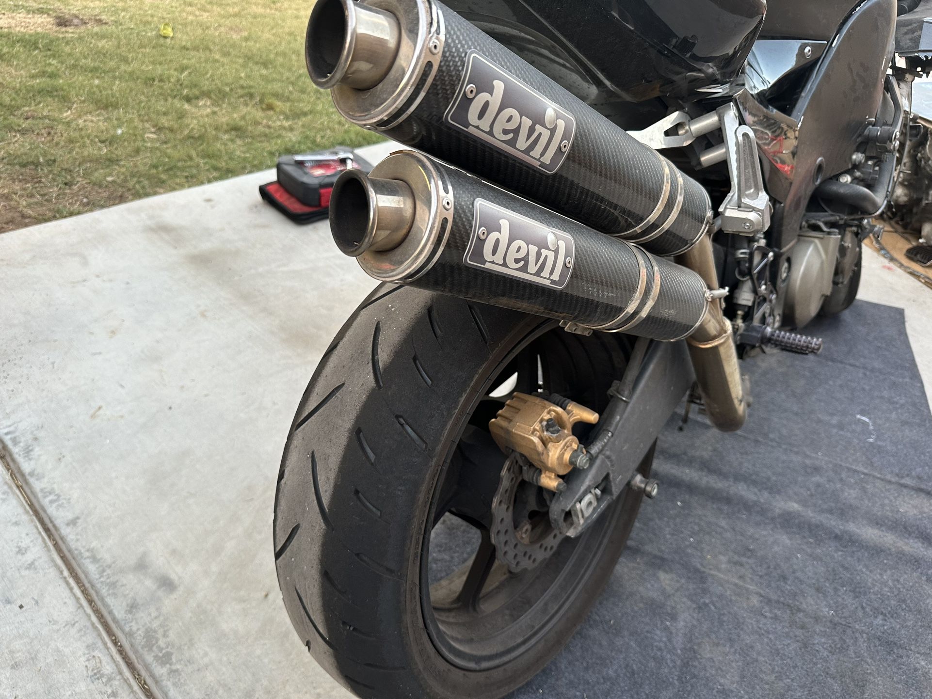 2004 Kawasaki ZX10R