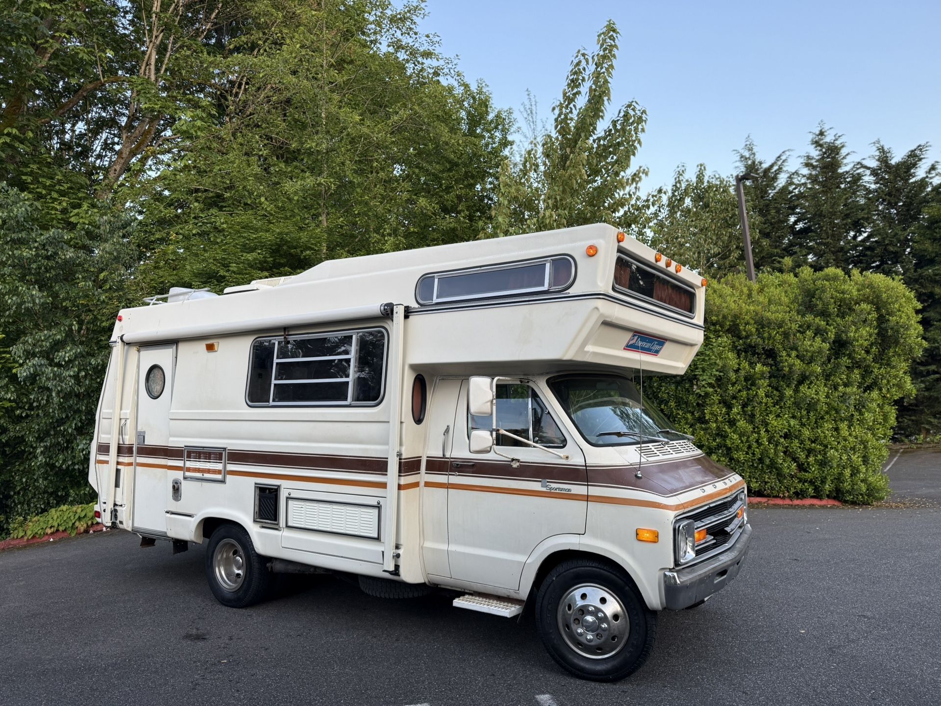 RV Motorhome Van Tiny House Vintage