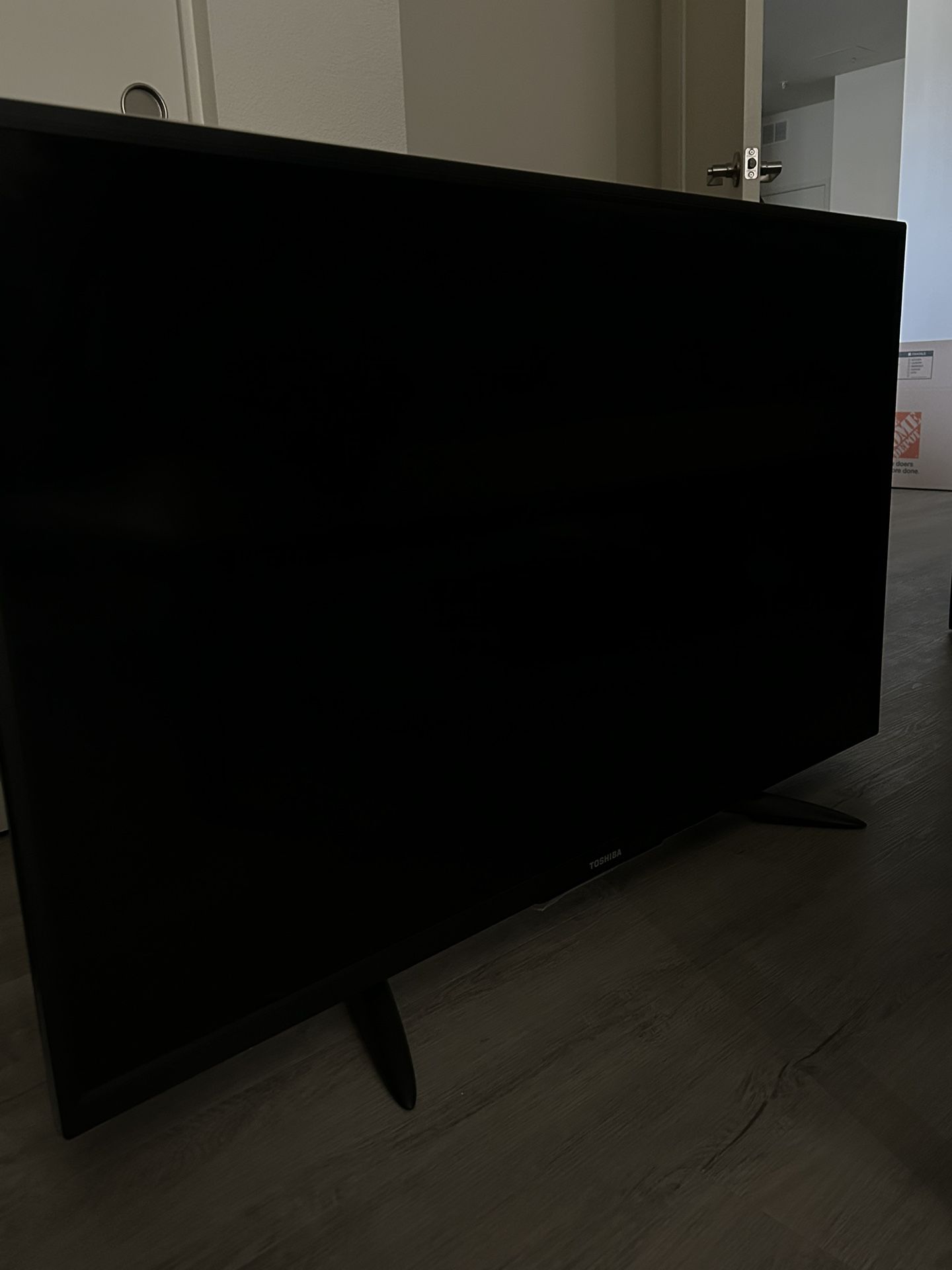 Toshiba TV 50”