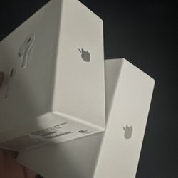 AIR POD PRO 2’s
