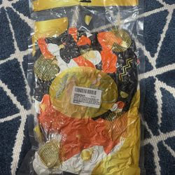 Halloween Balloon Garland Kit: Includes 139 colorful balloons in orange, black, and white, along with 3D bat stickers, spider web banners, balloon glu