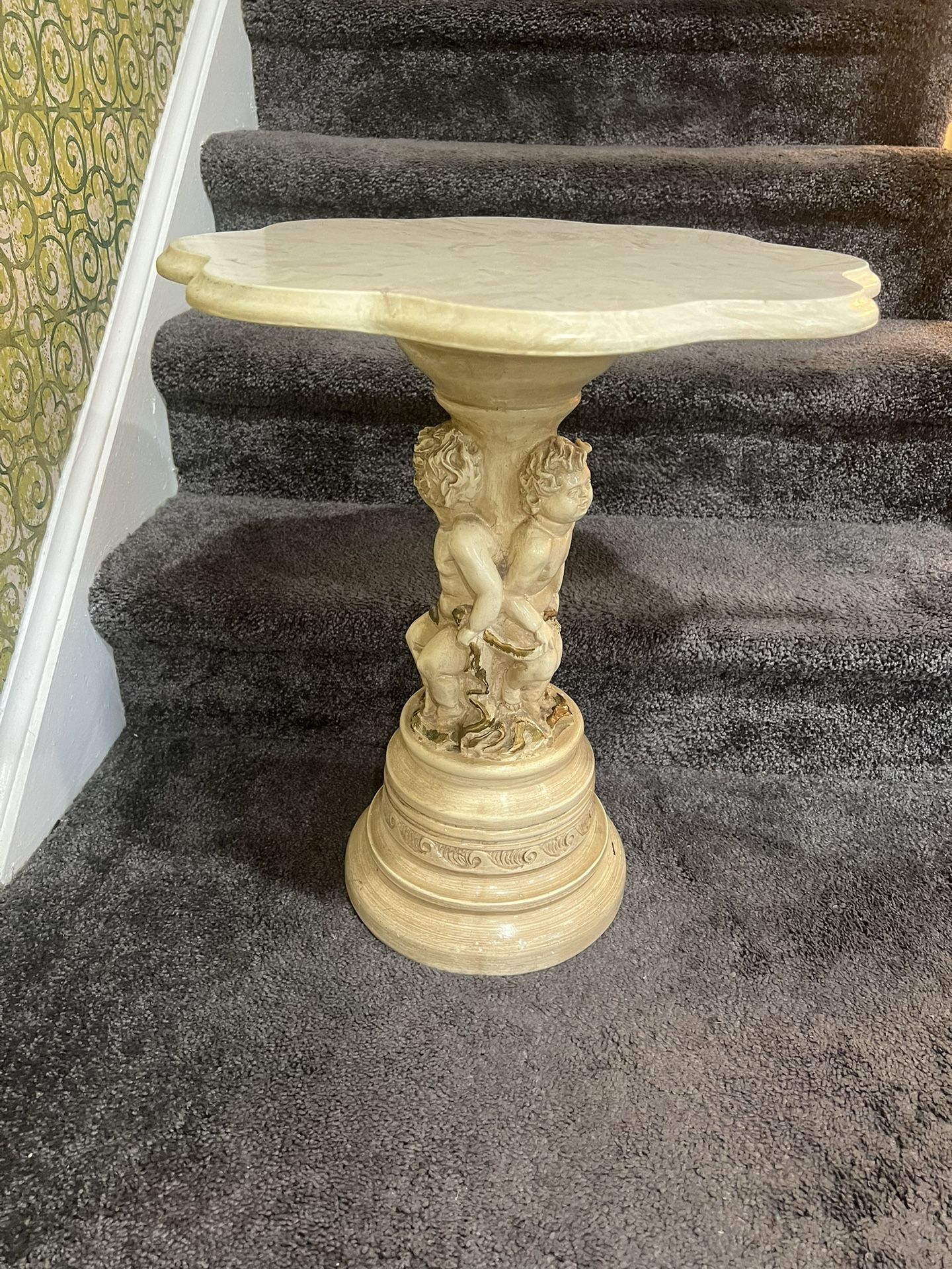 Vintage 1960 Italian Marble Heavy top with base night/plant stand