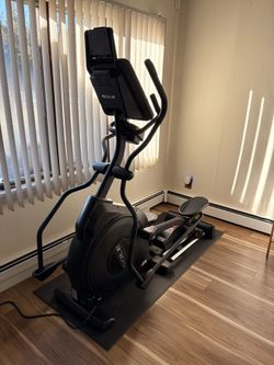 Elliptical - Sole E25