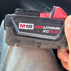 M18 5.0 Milwaukee Battery & Charger 