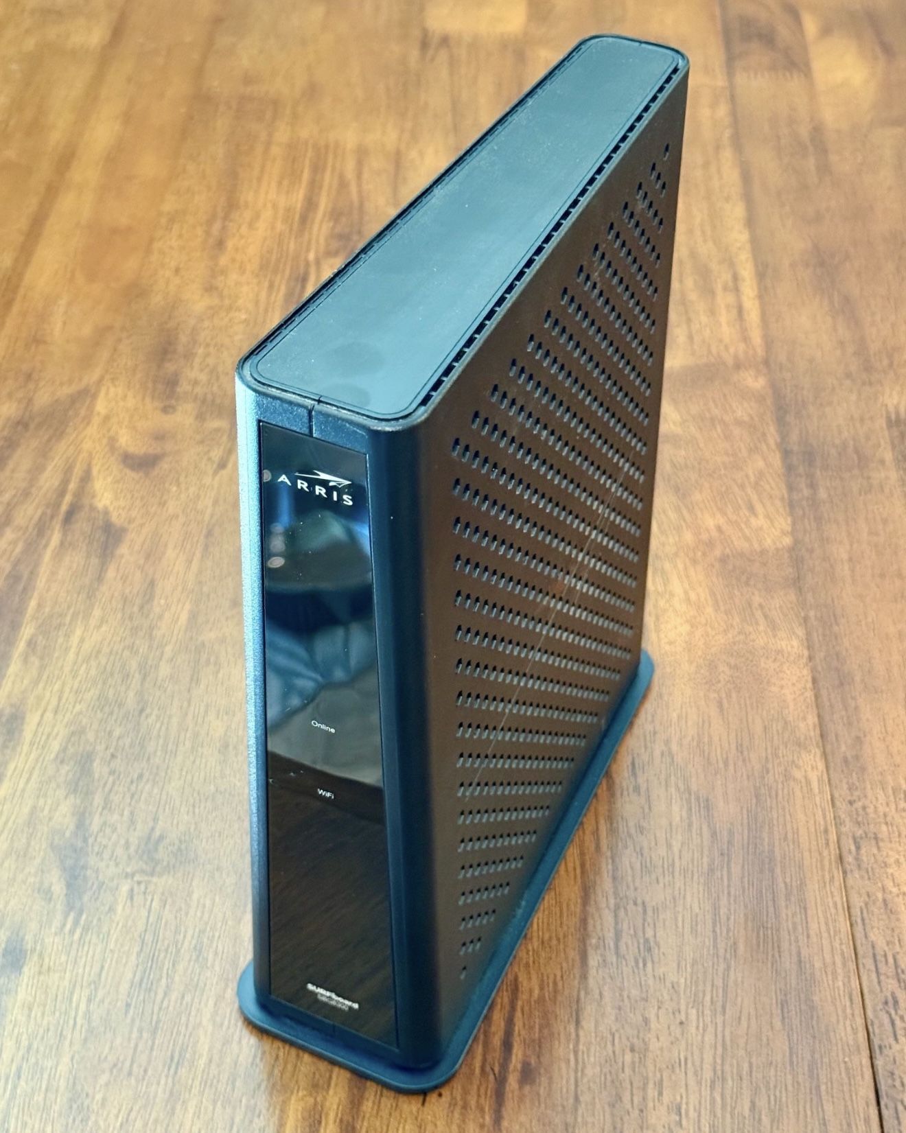 Arris SBG8300 SURFboard Wi-Fi Cable Modem