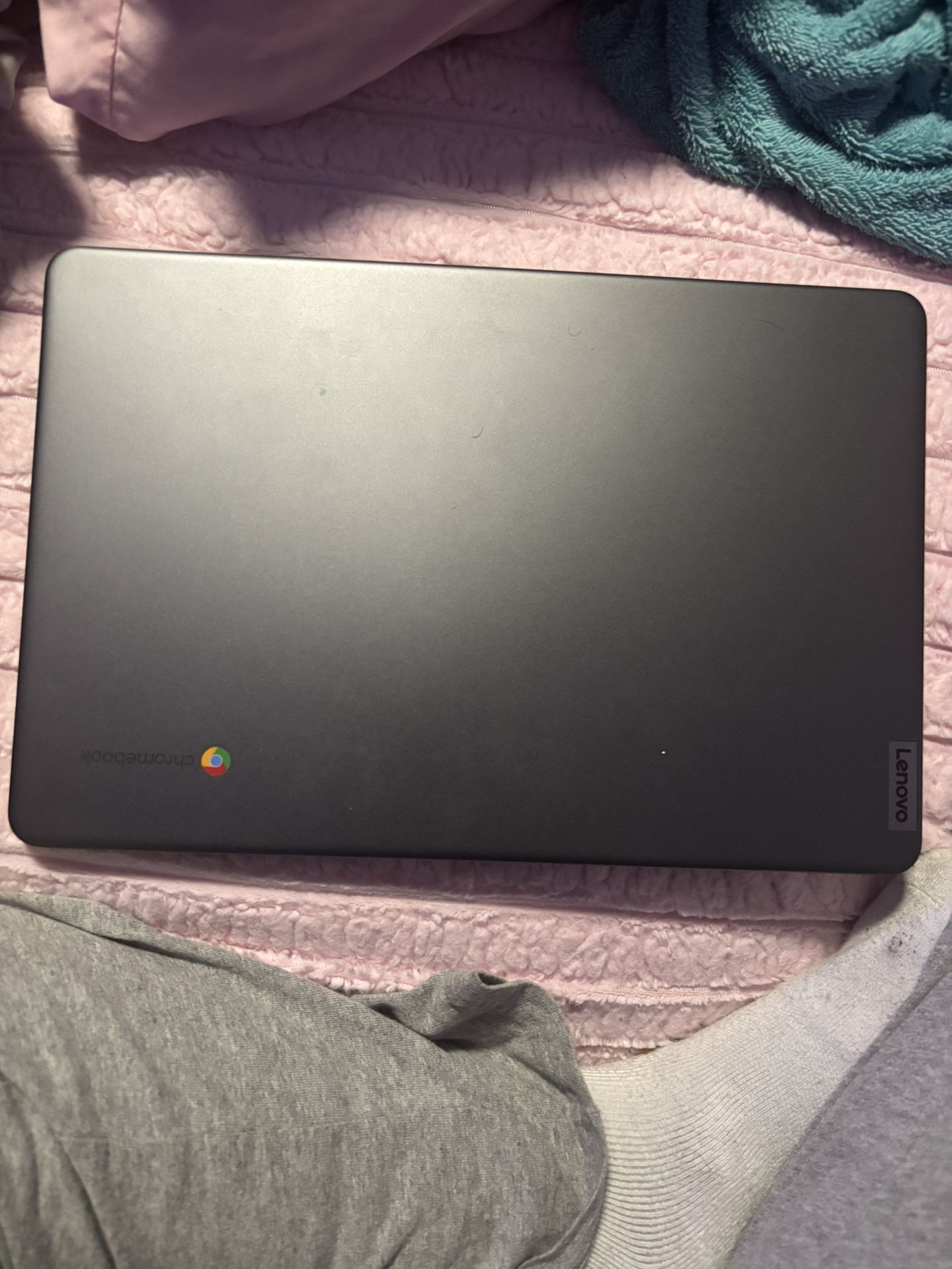 Lenovo 14" FHD Chromebook N100 8GB RAM 64GB eMMC Storm Gray - Intel N-Series N100 - In-plane Switching (IPS) Technology - Intel UHD Graphics 