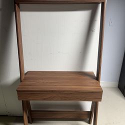 Desk w drawer
