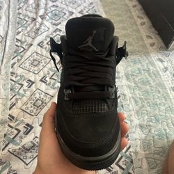 Jordan 4 Black Cats 