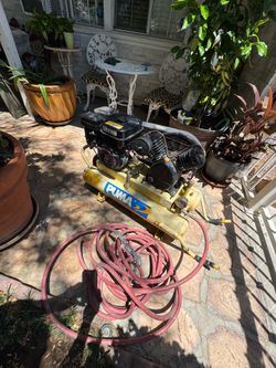 PUMA. Compressor. SUBARO engine. 8 gallon. 6.0. EX 17
