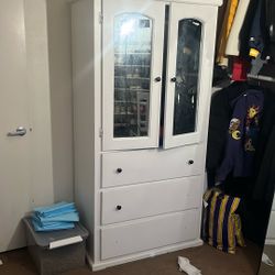 White Cabinet 