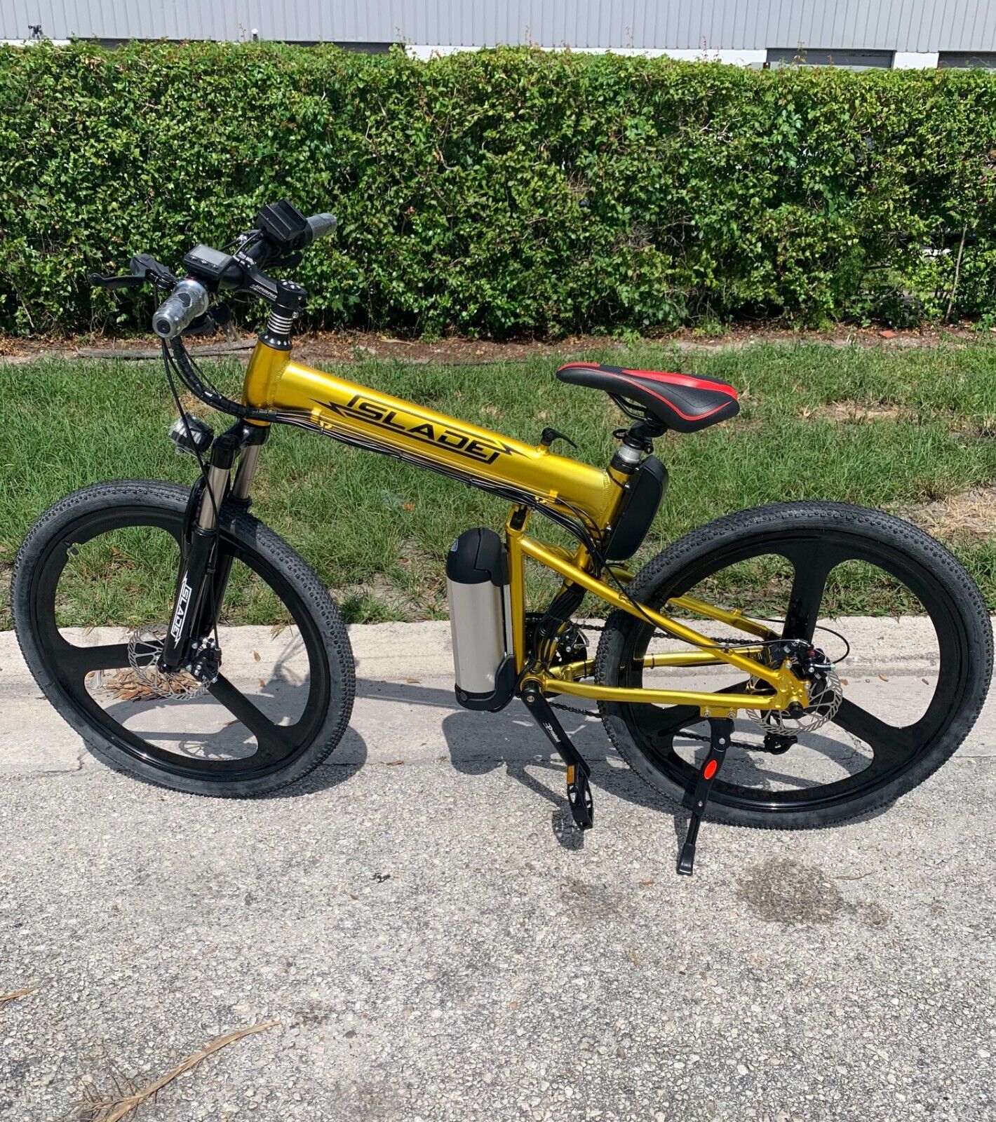 New Gold 2023 48V E-bike ebike Electric Mountain Bike Folding Slade Light LCD