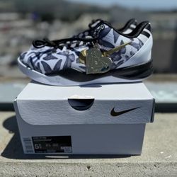Nike Kobe Mambacita Size 5.5