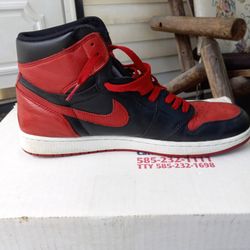  Air Jordan  1 High  Retro Bred "Banned"  (2016)