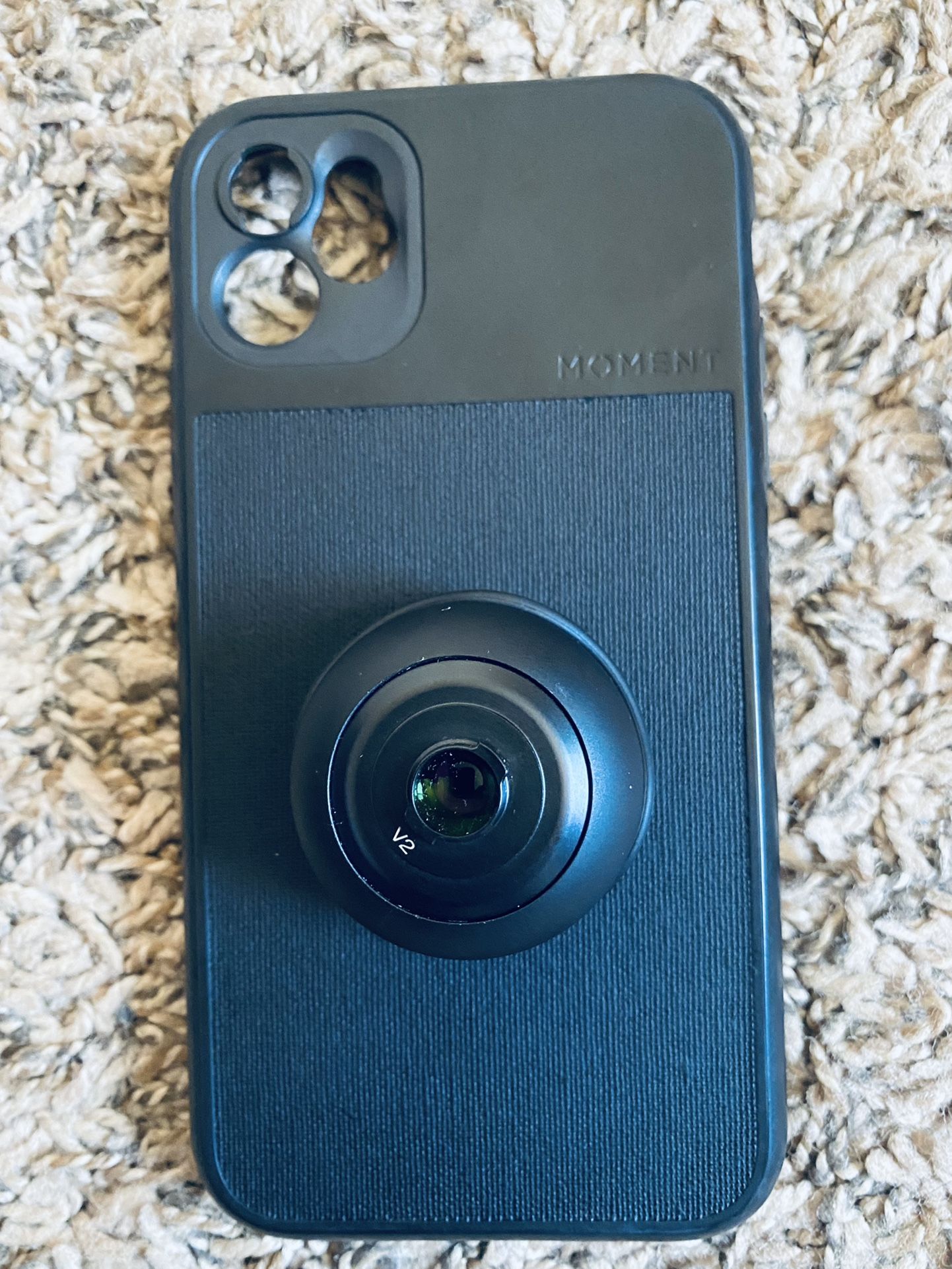 Moment Lens 18mm “With The Case”