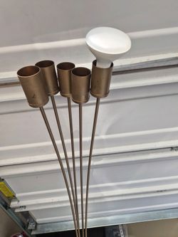 Standing tree lamp