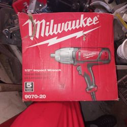 Milwaukee Impact Wrench
