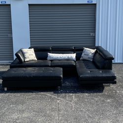 Like New Black Leather Sectional Couch/Soda w/Ottoman + FREE DELIVERY🚛