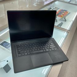 ROG Zephyrs M16 RTX 3070 i9 40ram 1TB