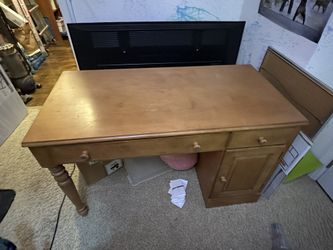 Ethan Allen Wood Student Desk 