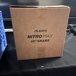 Alesis nitro max 10 inch snare