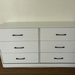 Furniture Only 30 Days Used ALL FREE