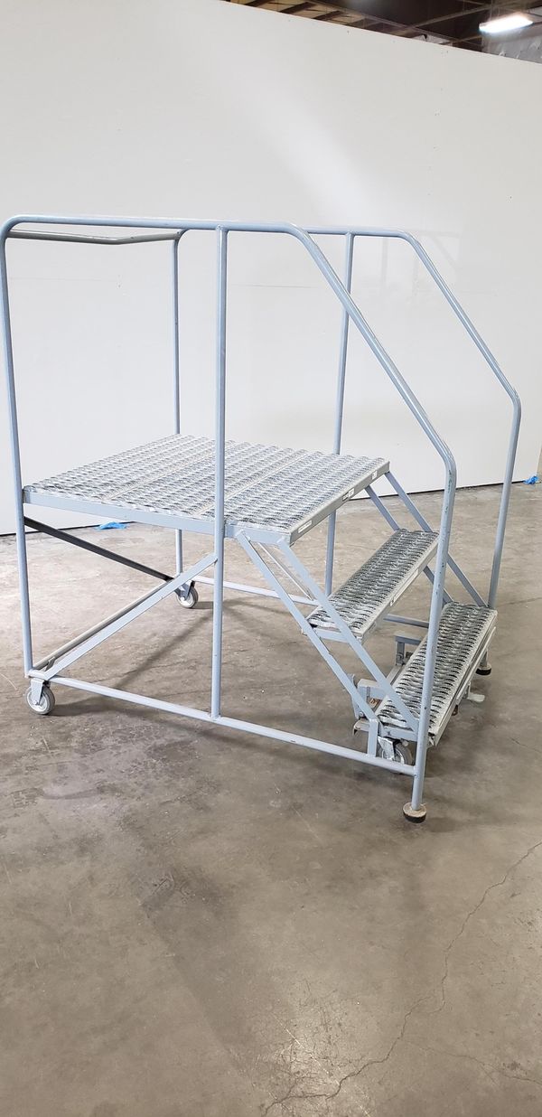 Uline work platform ladder for Sale in Auburn, WA - OfferUp