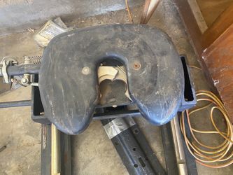 Fifth Wheel Hitch