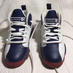 NIKE JORDAN JUMPMAN TEAM II BOYS SIZE 11C (820274-146 