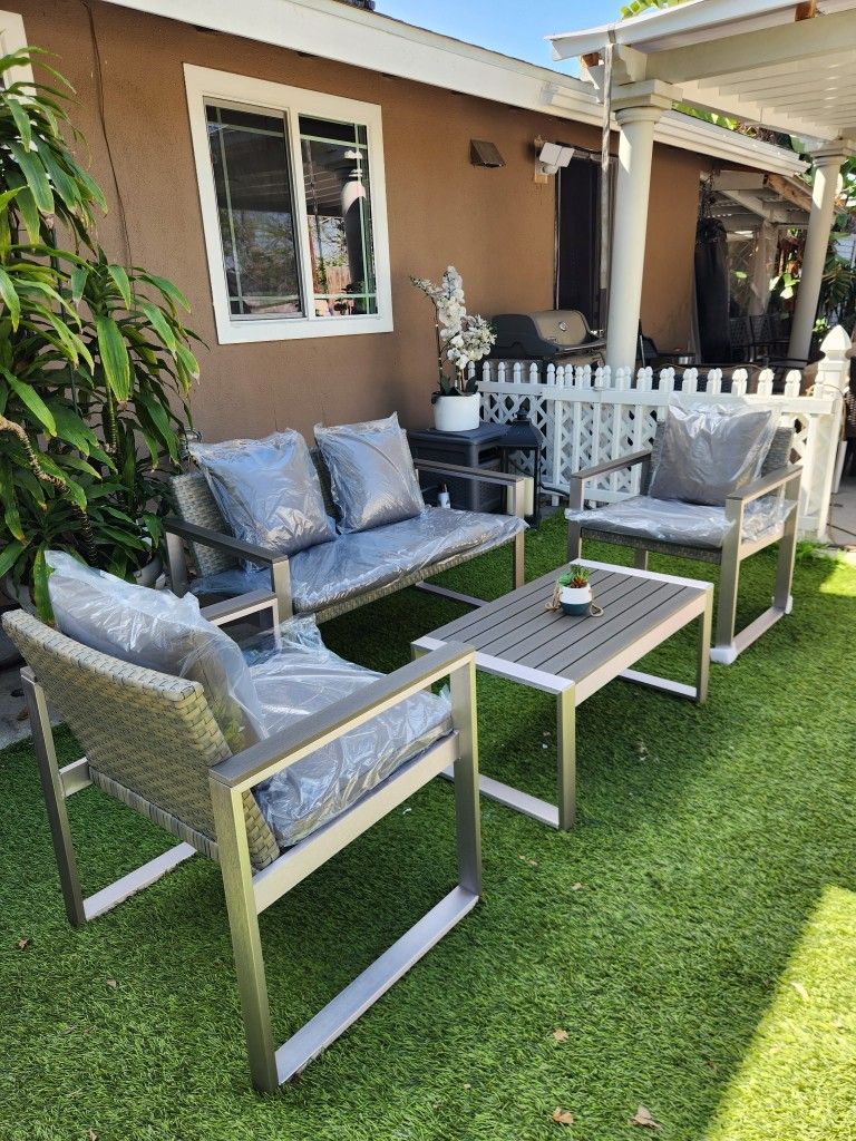 New In Box Or Assembled Aluminum Patio Set / Outdoor Furniture